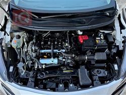 نيسان فيرسا